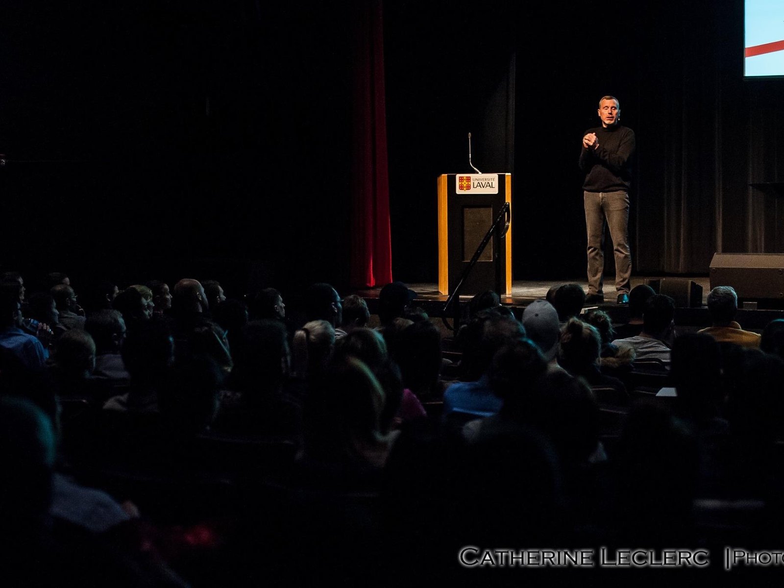 Speaking photo 8